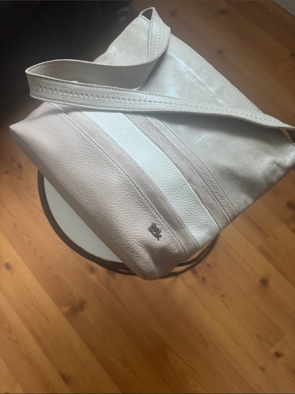The Sak Cream and White Leather Shoulder Bag
